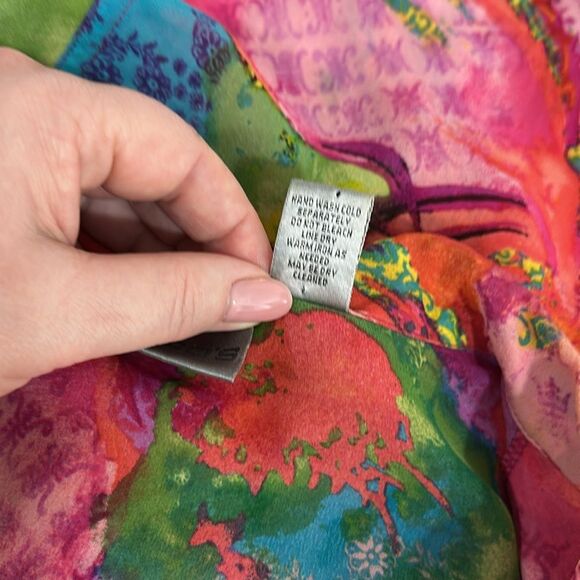 Chico's Silk Vibrant Abstract Print Button Down Shirt Size XL - Picture 6 of 9